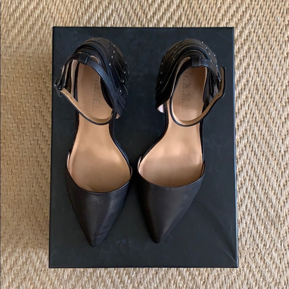 L.A.M.B black HAMDEN pump size 7